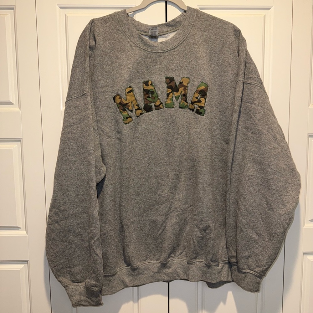 Gray Crewneck Sweatshirt with Camo 'MAMA' Embroidered 3XL